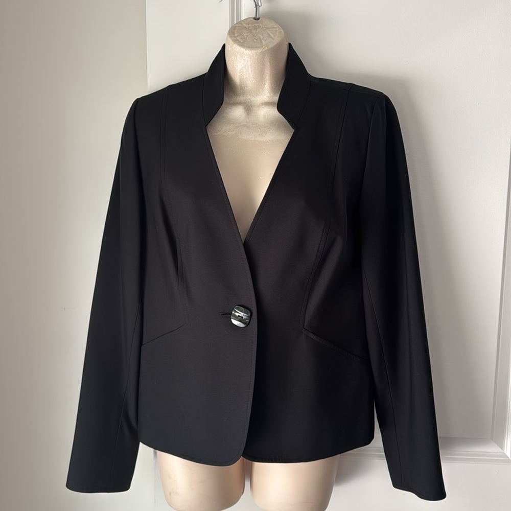 Ellen Tracy. Elegant women's jacket black mao  collar one button size 6 - Picture 2 of 8